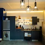 Green Point\'S Haven - Indulge In An Urban Oasis