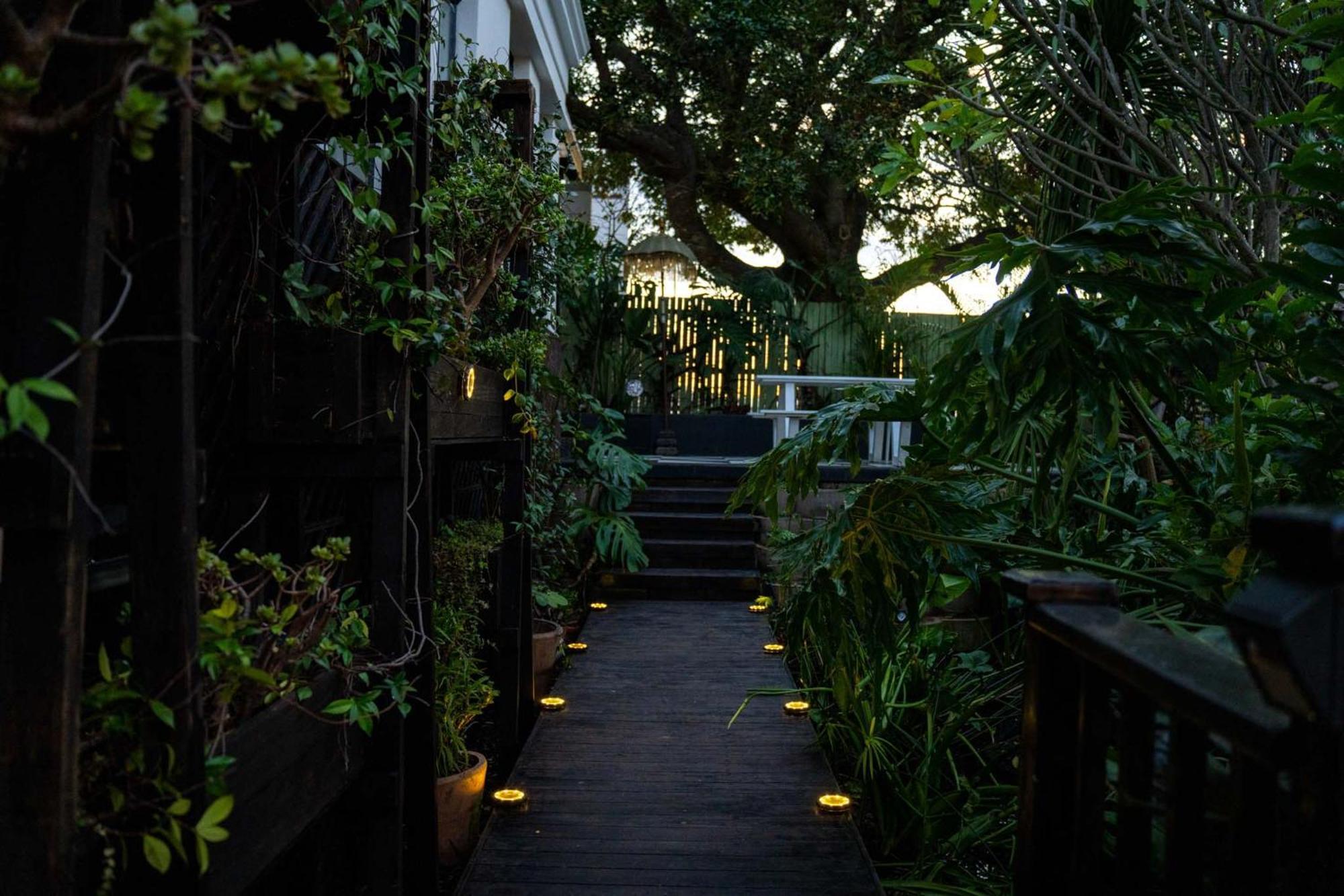 Point's Haven - Indulge In An Urban Oasis Apartment *